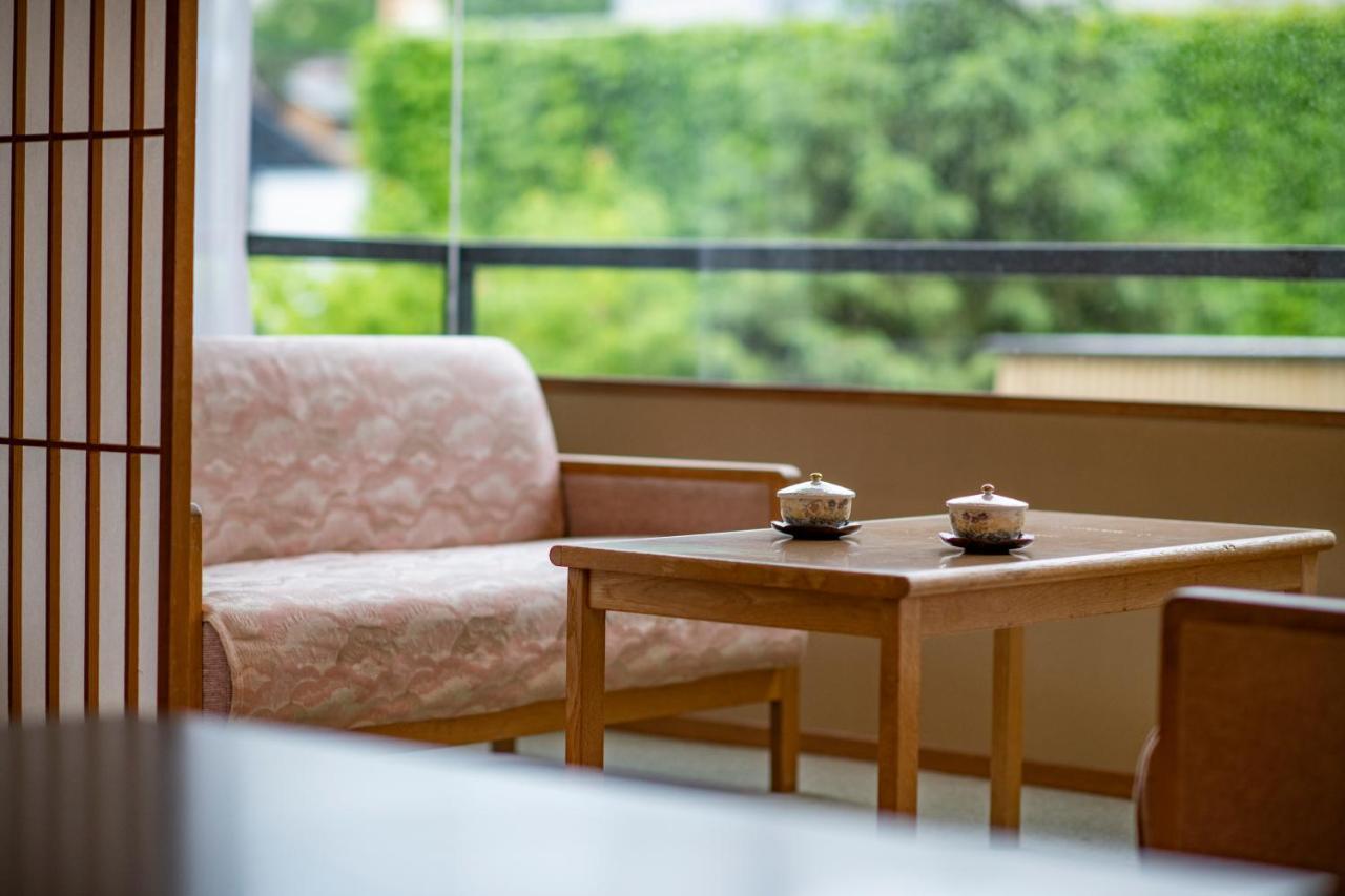 Hotel Shosenkaku Kagetsu Yuzawa  Exterior foto